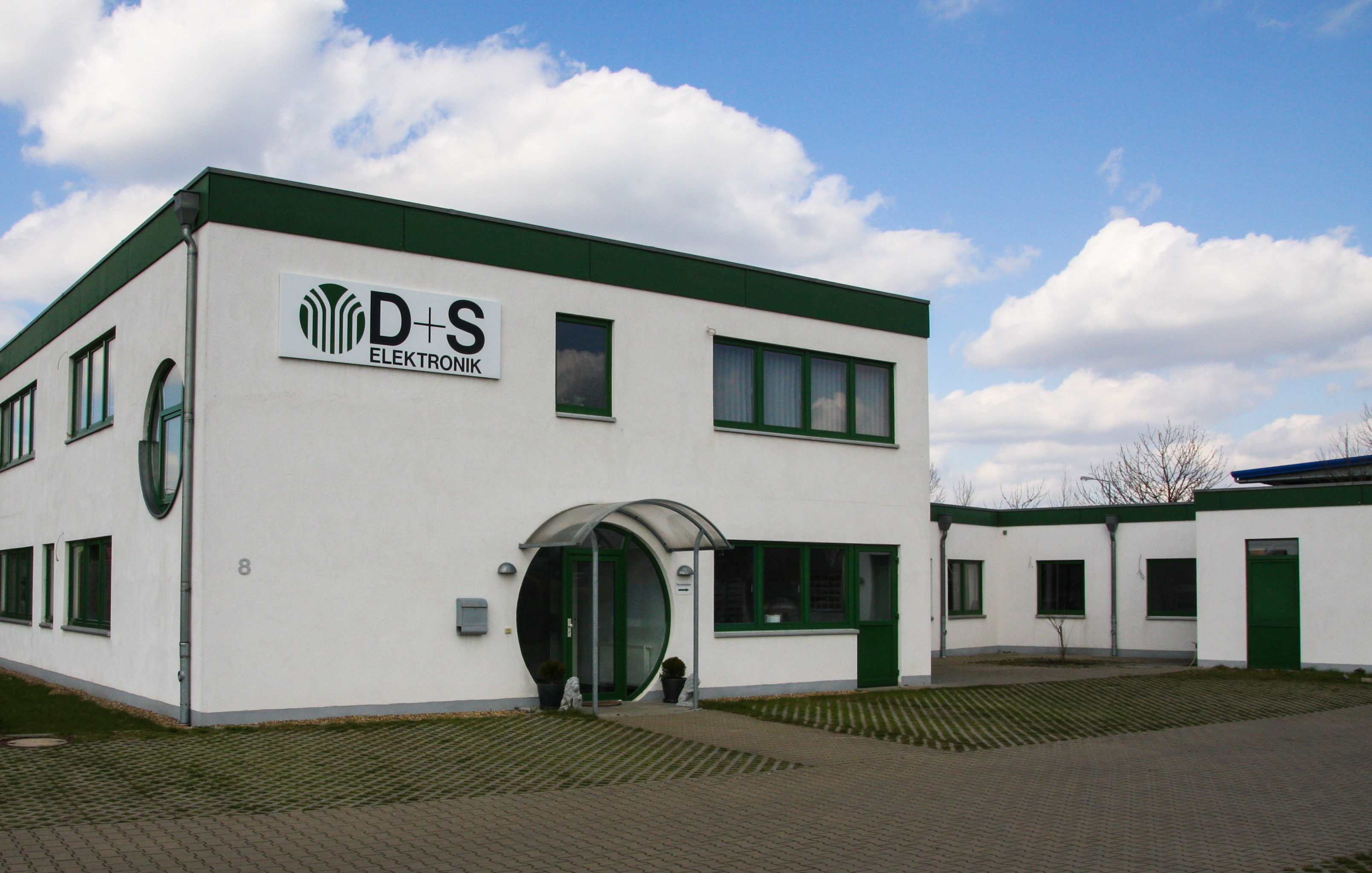 D+S Elektronik GmbH & Co. KG - Ihr Partner für Bestückung, Kabelkonfektionierung & Gerätebau