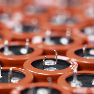 Elkos als Symbol für den Materialeinkauf in der Elektronikfertigung