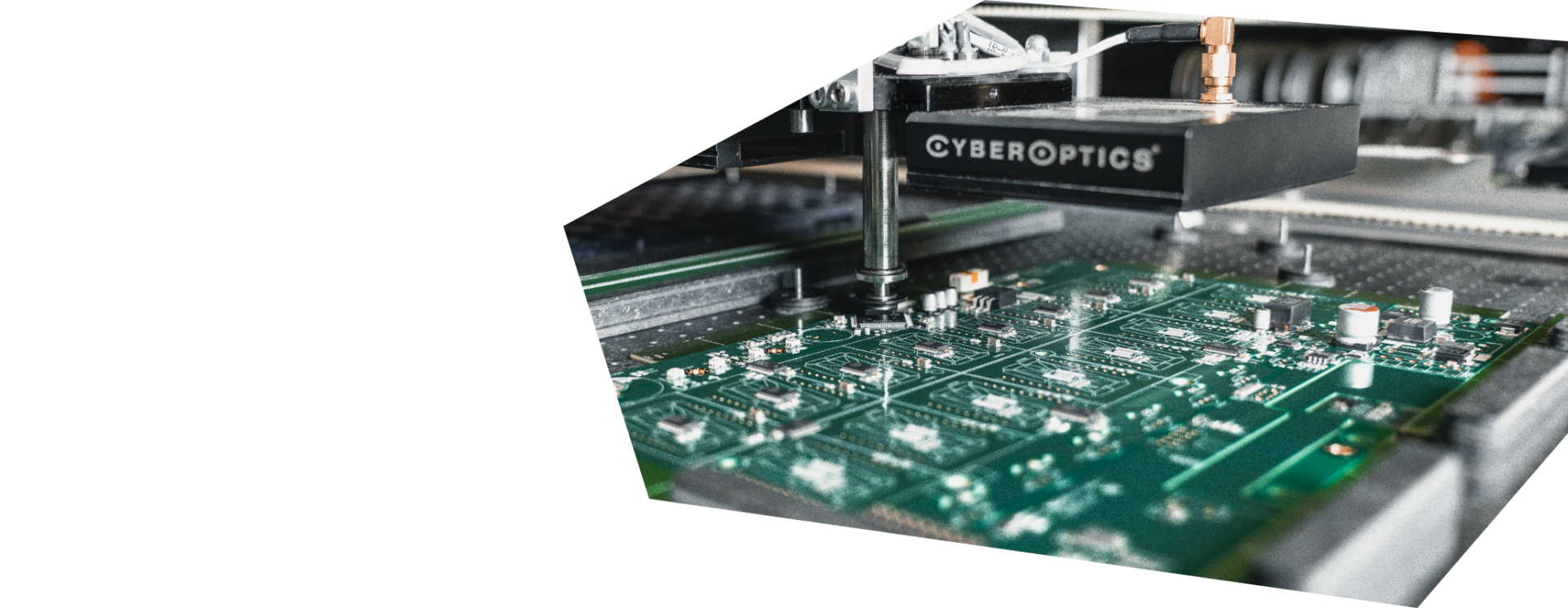 Automatisierte Fertigung einer elektronischen Baugruppe in der SMD Produktion