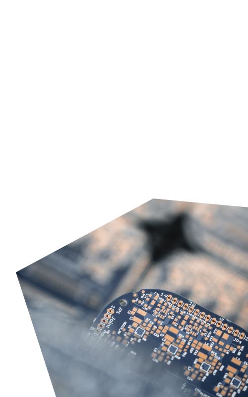 Unbestückte Leiterkarte vor dem Start der Elektronikfertigung - mobile